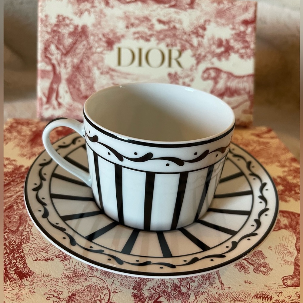 Dior teacup set White and Black Monsieur Dior